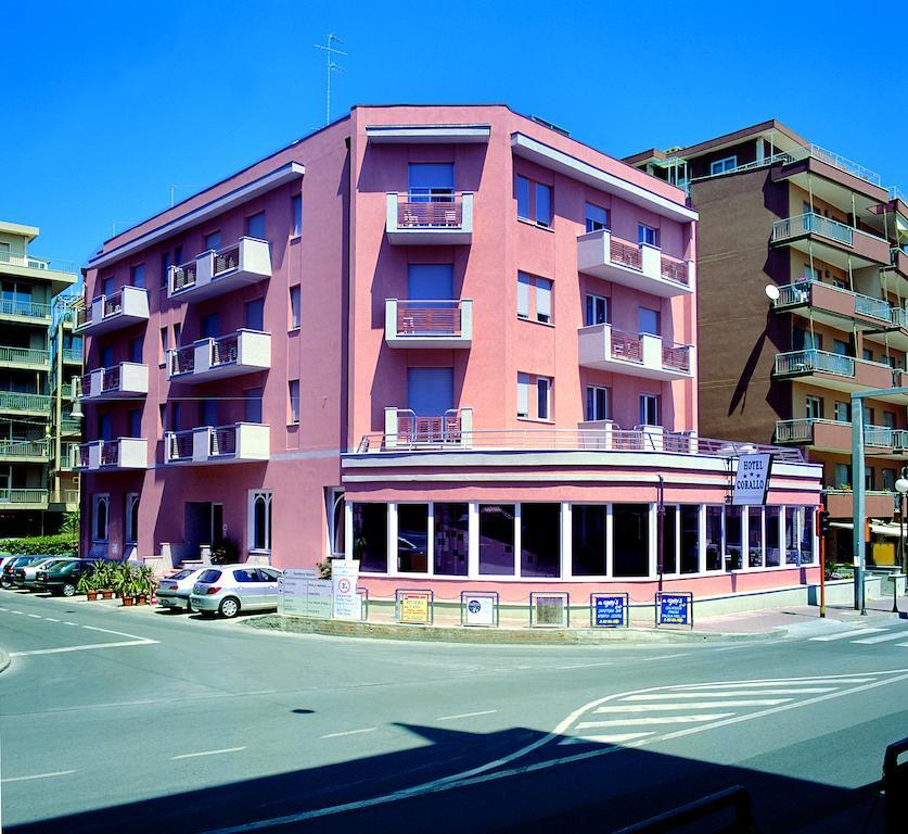 פייטרה ליגורה Hotel Corallo מראה חיצוני תמונה